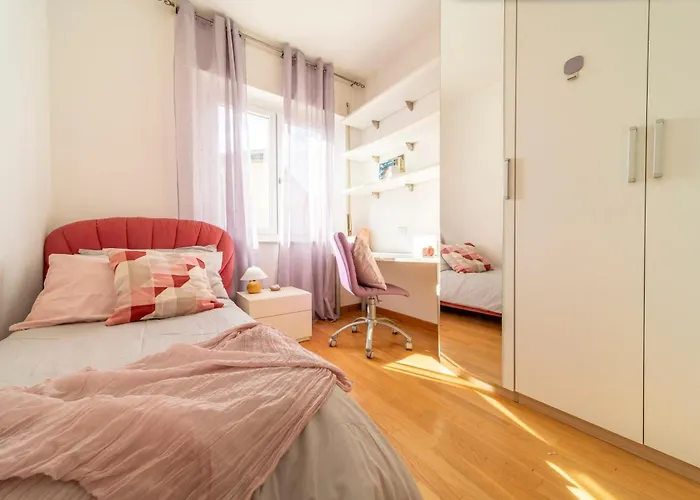 Sofia's Dreamy Haven Daire Siena